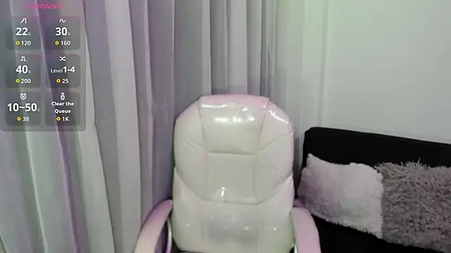 Snapshot of Pretty_Johnson_ chatting on 02.27.26 Pretty Johnson online show from 02.27.26