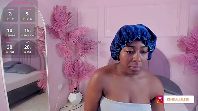 Kendallbleer online show from 09.18.25