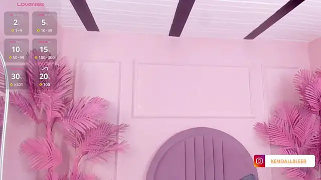 Kendallbleer online show from 11.13.25