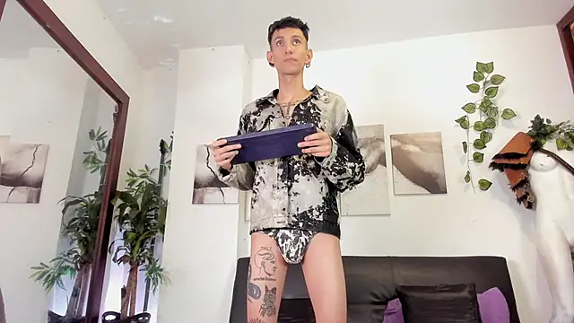 Giotrashy online show from 10.13.25