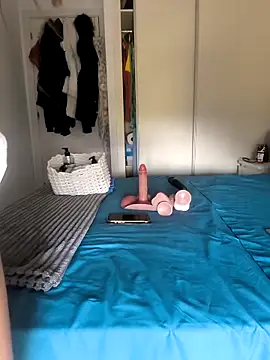 Alyssa 76 online show from 09.18.25