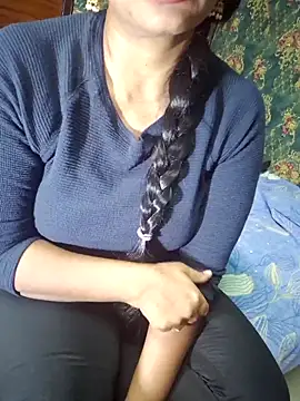 Snapshot of Shalini_telugu09 chatting on 10.12.25 Shalini telugu09 online show from 10.12.25