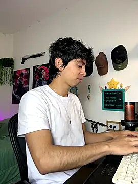 Snapshot of Yaiden_11 chatting on 09.25.25 Yaiden 11 online show from 09.25.25