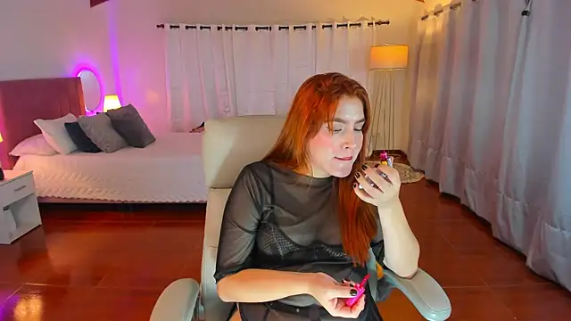 karla hill 28 online show from 10.31.25