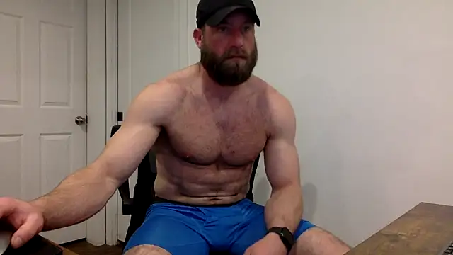 Snapshot of clarkefit chatting on 03.22.25 clarkefit online show from 03.22.25