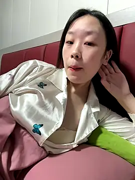 Minnie-66 online show from 10.21.25