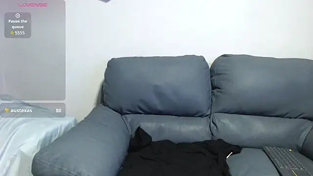 Snapshot of Christian_Musclet4 chatting on 10.08.25 Christian Musclet4 online show from 10.08.25