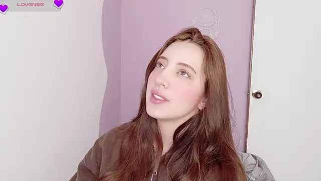 Rebbecawhite meow online show from 07.09.26