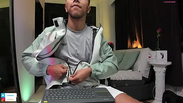 Colstorw  online show from 09.26.25