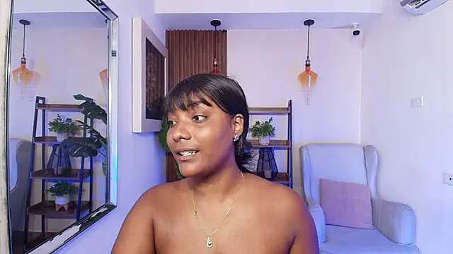 Coral Lise online show from 10.05.25