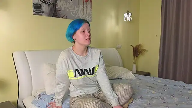 Snapshot of ErlineBeamer chatting on 03.18.25 ErlineBeamer online show from 03.18.25