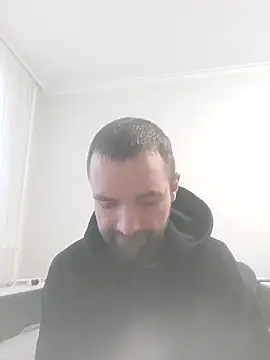 Snapshot of MaksDzubaV chatting on 10.14.25 MaksDzubaV online show from 10.14.25