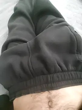 Snapshot of MaksDzubaV chatting on 10.19.25 MaksDzubaV online show from 10.19.25