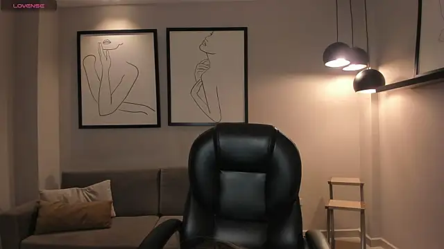 MaiaCollins online show from 10.24.25