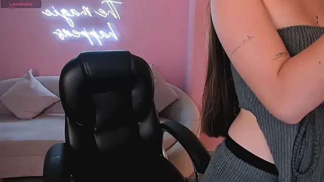 MaiaCollins online show from 11.02.25