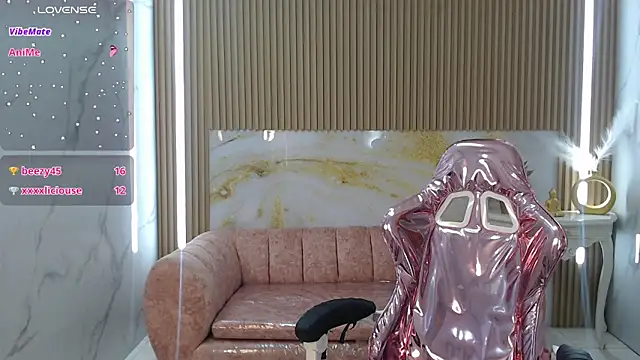 zhara rose s online show from 03.19.25