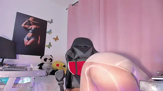 Snapshot of ally_sun__ chatting on 03.19.25 ally sun   online show from 03.19.25