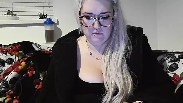 Sizzling Indie36 online show from 09.11.25