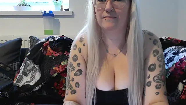 Sizzling Indie36 online show from 09.29.25