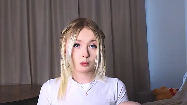 minigirl online show from 02.04.26