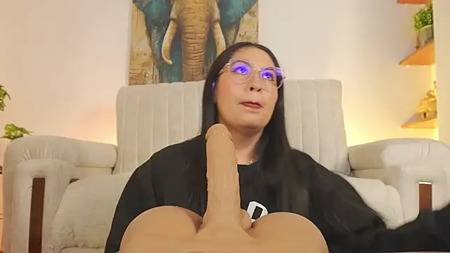 Snapshot of AliceCorner chatting on 04.17.26 AliceCorner online show from 04.17.26