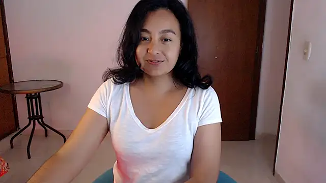 Snapshot of Themagicpotion chatting on 04.18.26 Themagicpotion online show from 04.18.26