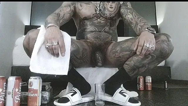 danilog515 online show from 10.27.25