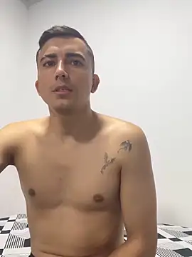 pareja curiosa19 online show from 11.11.25