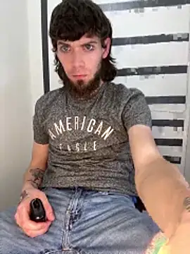 bwcizThrobbing online show from 03.18.26