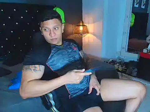 ethan dalton  online show from 11.06.25