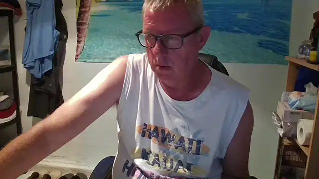 JamesBauer online show from 06.05.26