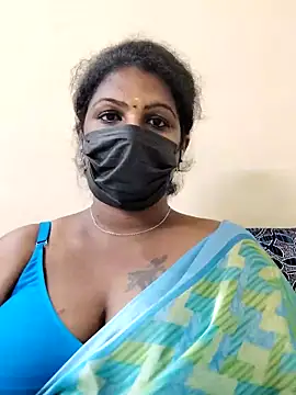 Snapshot of poojaa-rani chatting on 03.20.25 poojaa-rani online show from 03.20.25