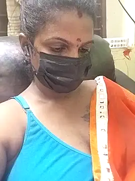 Snapshot of poojaa-rani chatting on 11.02.25 poojaa-rani online show from 11.02.25