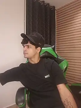 317894 online show from 04.01.26