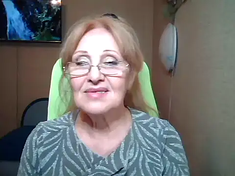 Snapshot of Margo_Sweety chatting on 03.17.25 Margo Sweety online show from 03.17.25