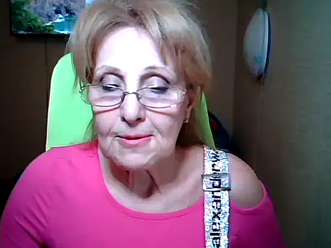 Snapshot of Margo_Sweety chatting on 03.21.25 Margo Sweety online show from 03.21.25
