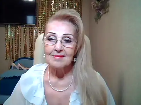 Margo Sweety online show from 10.22.25