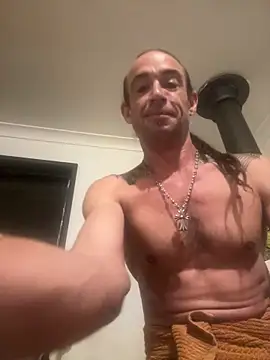 mastertittiefkr online show from 11.04.25