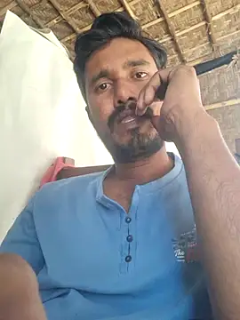 Snapshot of hot_integer chatting on 10.15.25 hot integer online show from 10.15.25