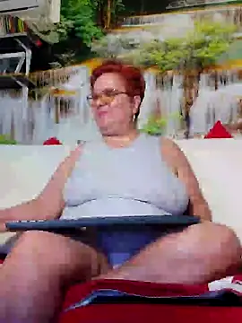 Snapshot of QueenPammy1 chatting on 01.22.25 QueenPammy1 online show from 01.22.25