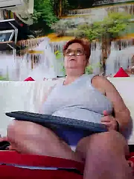 Snapshot of QueenPammy1 chatting on 01.22.25 QueenPammy1 online show from 01.22.25