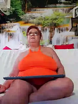 Snapshot of QueenPammy1 chatting on 02.05.25 QueenPammy1 online show from 02.05.25