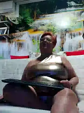 Snapshot of QueenPammy1 chatting on 02.09.25 QueenPammy1 online show from 02.09.25