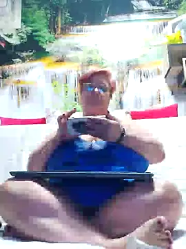Snapshot of QueenPammy1 chatting on 02.10.25 QueenPammy1 online show from 02.10.25