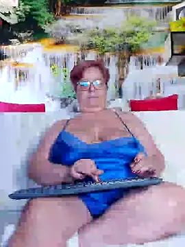 Snapshot of QueenPammy1 chatting on 02.10.25 QueenPammy1 online show from 02.10.25