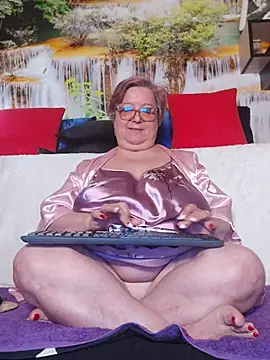 QueenPammy1 online show from 03.31.26