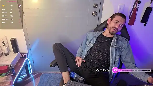 Snapshot of Aaron_malikk chatting on 09.08.25 Aaron malikk online show from 09.08.25