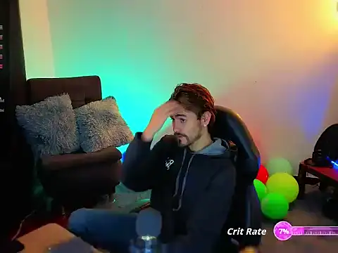 Snapshot of Aaron_malikk chatting on 09.24.25 Aaron malikk online show from 09.24.25