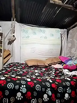 Snapshot of perversumm chatting on 09.29.25 perversumm online show from 09.29.25