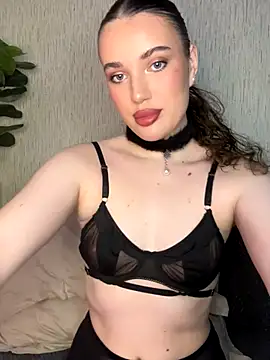 Ariana Sanderss online show from 12.03.25